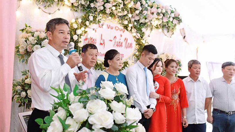 phat-bieu-dam-cuoi-ho-nha-trai-2