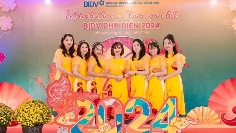 background-year-end-party-21