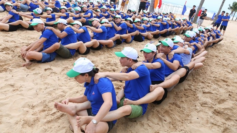 cac-tro-choi-team-building-ngoai-troi